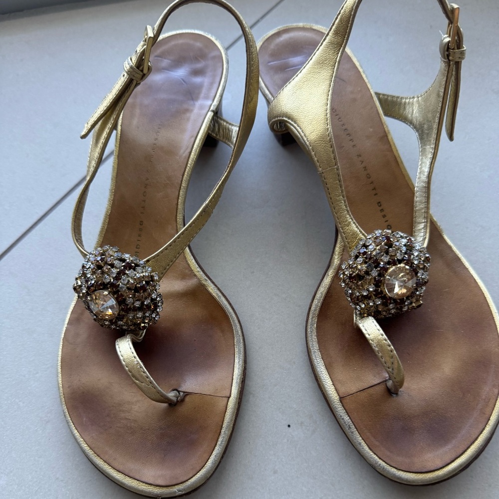 Giuseppe Zanotti Embellished Gold Leather Sandals with Block Heel Size EU38 1/2
